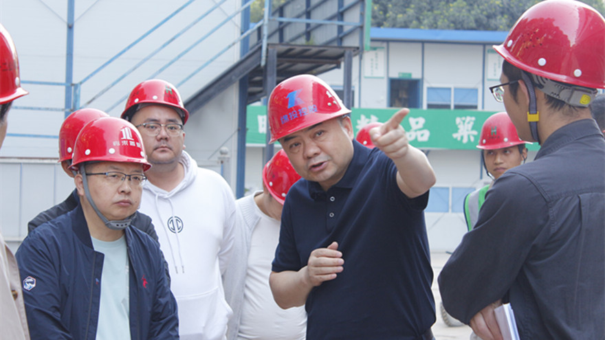 集團黨委書記、董事長肖林帶隊督查嘉來·南河廣場安全生產(chǎn)和疫情防控工作